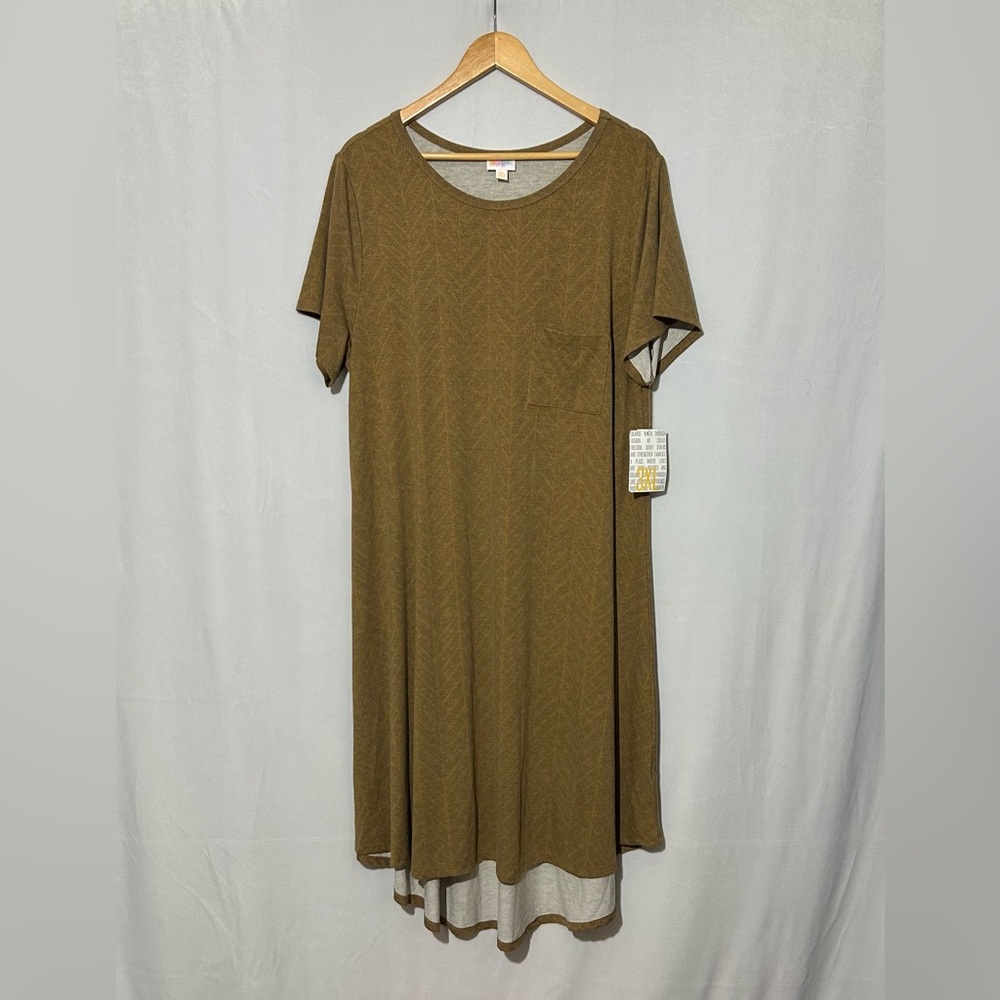 🔥5/$25 LuLaRoe Carly Dress - 3XL - Asymmetrical Bottom NWT